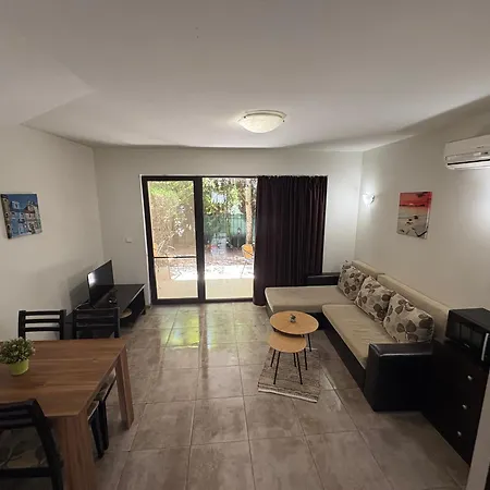 комплекс белите къщи *