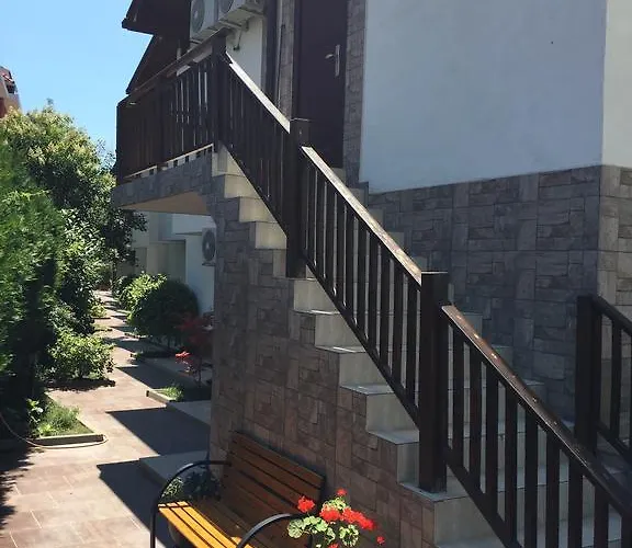 Ваканционна къща комплекс белите къщи Несебър