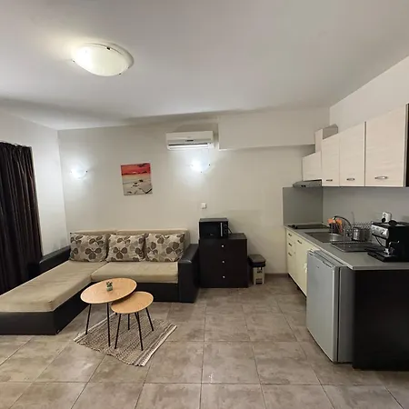 펜션 The White Complex