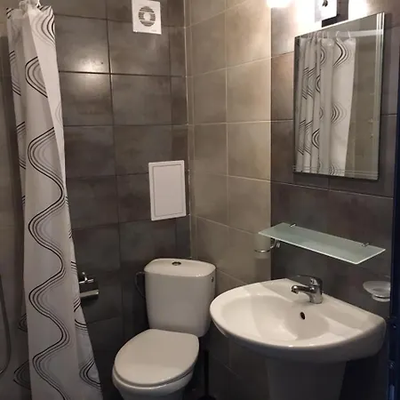 펜션 The White Complex 네세부르