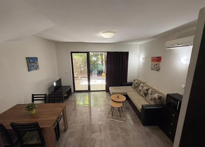 комплекс белите къщи *