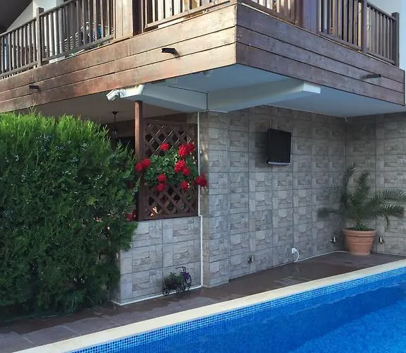 The White Complex Holiday home