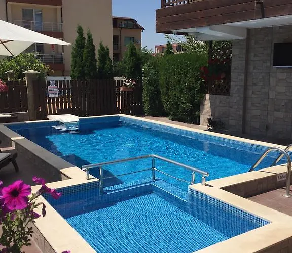 комплекс белите къщи Ваканционна къща *